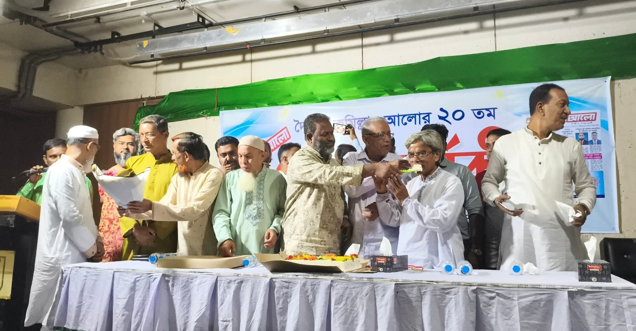 দৈনিক কুমিল্লার আলো পত্রিকার ২০তম প্রতিষ্ঠা বার্ষিকী উদযাপন