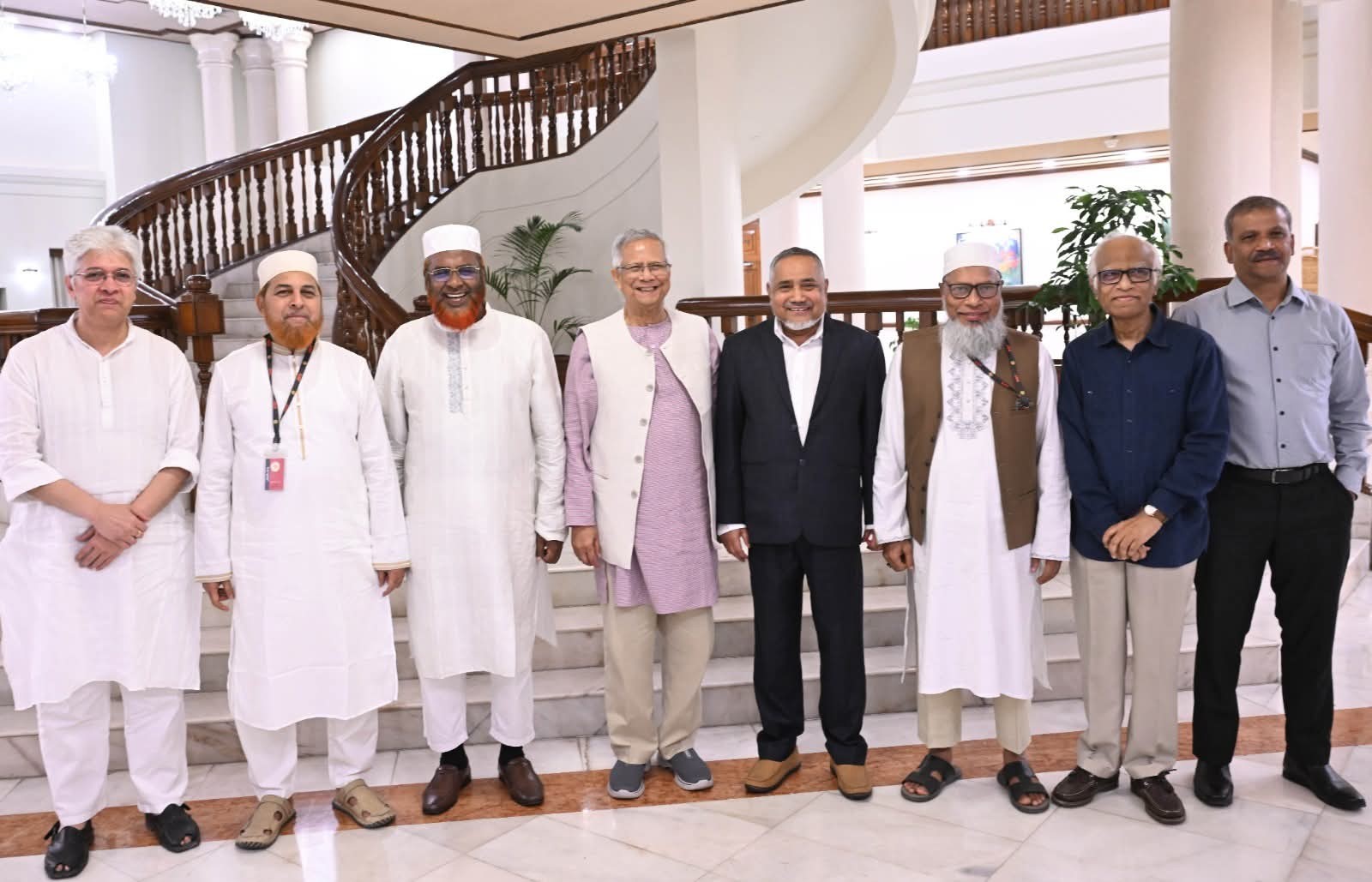 প্রধান উপদেষ্টার সঙ্গে জামায়াতে ইসলামীর প্রতিনিধি দলের বৈঠক অনুষ্ঠিত