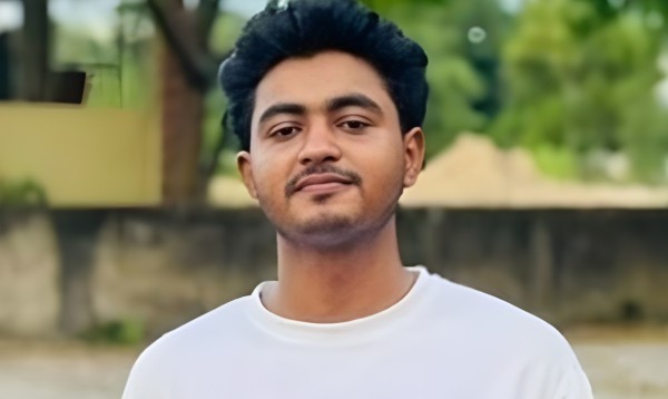 গাড়ি থেকে ১৬০ মুরগি ছিনতাইয়ের অভিযোগ, ছাত্রদল নেতা বহিষ্কার